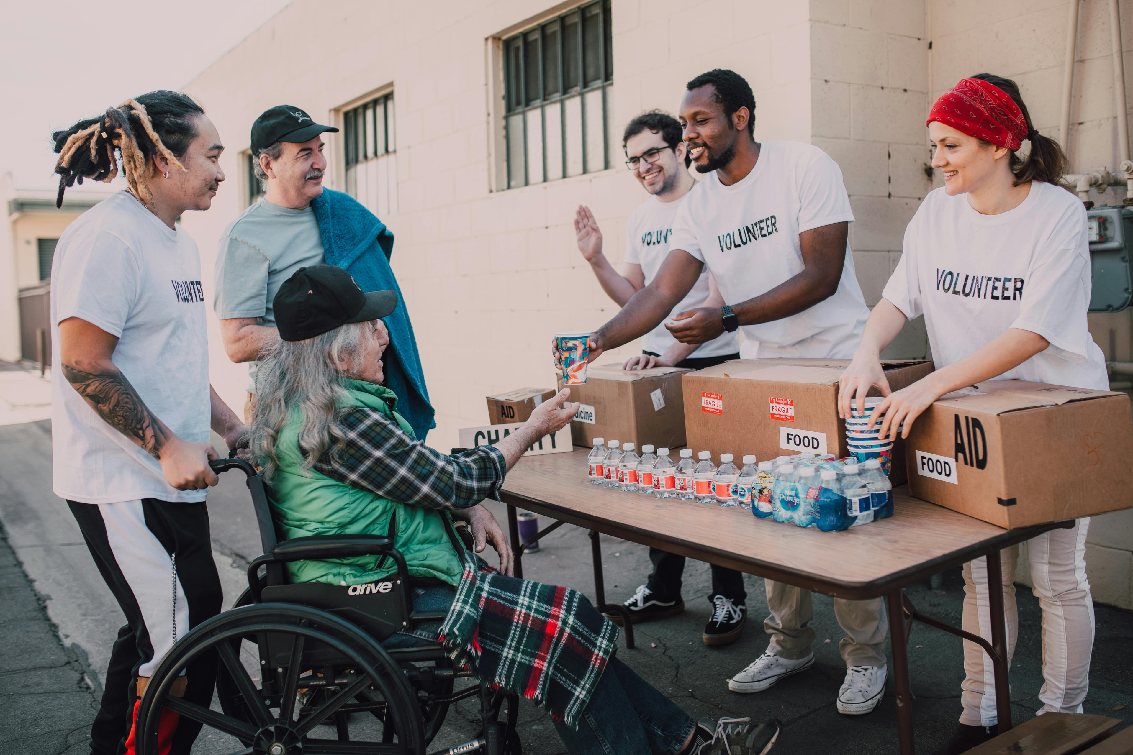 Healthcare volunteers working with children